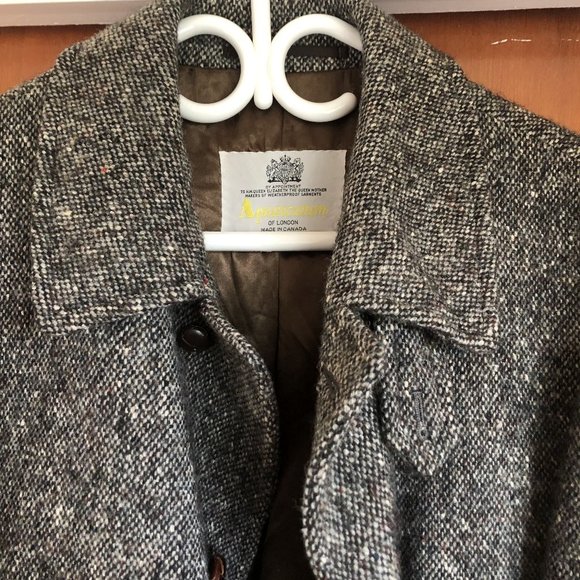 Aquascutum Virgin Wool Overcoat - Picture 6 of 7